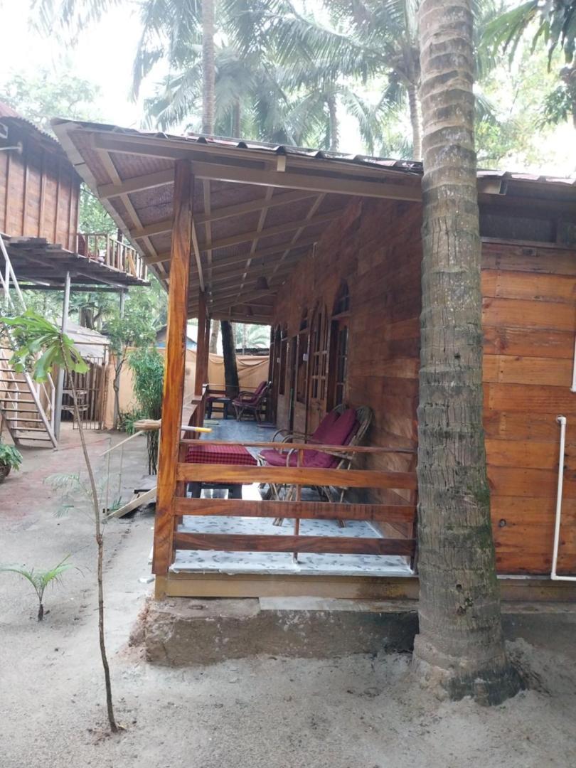 Bed and Breakfast Fernandes Bar And Restaurant Canacona Exterior foto